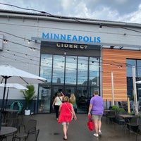 Foto tomada en Minneapolis Cider Company  por Patrick M. el 7/17/2022