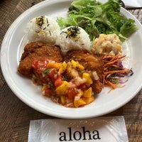 Photo taken at ALOHA TABLE Hawaiian Bar by 🐻🐝 C. on 7/3/2023