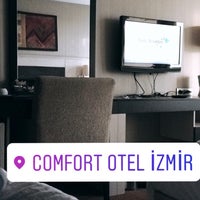 Photo taken at İzmir Comfort Hotel by Hüseyin A. on 2/8/2017