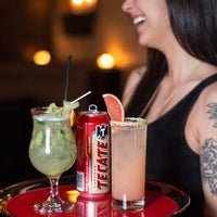 6/23/2014 tarihinde El Caballito Tequila Barziyaretçi tarafından El Caballito Tequila Bar'de çekilen fotoğraf