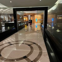 Снимок сделан в Singapore Marriott Tang Plaza Hotel пользователем Charles S. 6/6/2023