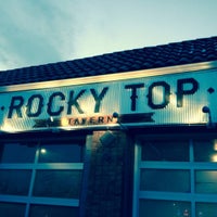 Foto tomada en Rocky Top Tavern  por Rocky Top Tavern el 1/11/2014