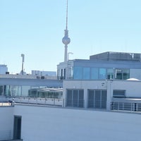 Photo taken at Leonardo Hotel Berlin Mitte by Beate P. on 5/30/2023