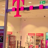 Foto diambil di Telekom Shop oleh Beate P. pada 8/10/2019