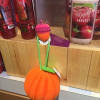 Photo taken at Bath &amp;amp; Body Works by Monica C. on 9/19/2015
