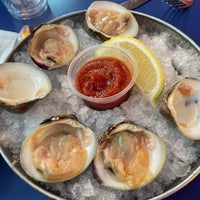 Foto scattata a The Lobster Roll Restaurant da Chris W. il 9/30/2023