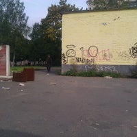 Photo taken at Парковка между «Пятёрочкой» и д/с 34 by Дмитрий С. on 9/18/2012
