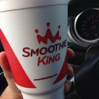 Photo taken at Smoothie King by Angel M. on 9/24/2014