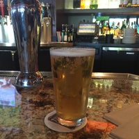 Photo taken at BJ&amp;#39;s Restaurant and Brewhouse by Jacobo C. on 9/24/2015