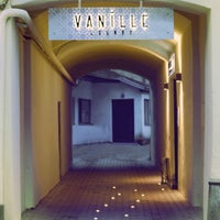 1/12/2014 tarihinde Vanille Loungeziyaretçi tarafından Vanille Lounge'de çekilen fotoğraf
