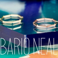 Das Foto wurde bei Bario Neal Jewelry von Bario Neal Jewelry am 8/8/2014 aufgenommen