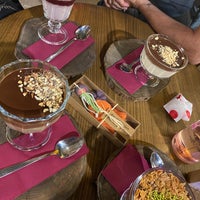 Photo taken at Macaron Çikolata &amp;amp; Kahve by Ozlem O. on 7/9/2022