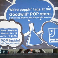 Снимок сделан в Pop! A Goodwill® Pop-Up Store @ SXSW пользователем Jason F. 3/10/2013