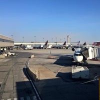 Foto tomada en Aeropuerto Internacional de Salt Lake City (SLC)  por Victor P. el 8/13/2016