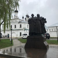 Photo taken at Памятник Петру и Февронии by Елена on 5/9/2021
