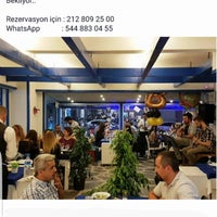 Das Foto wurde bei Kalikratya Balık Restaurant - Akbatı von kalikratya b. am 6/2/2016 aufgenommen