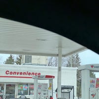 Photo taken at Canadian Tire Gas+ by moonball on 2/20/2022