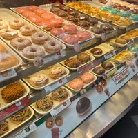 Photo taken at Krispy Kreme by Melike K. on 9/4/2022