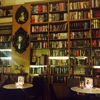 4/26/2017 tarihinde Evelyn C.ziyaretçi tarafından The Reading Room'de çekilen fotoğraf