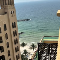 Photo taken at Fairmont Ajman فيرمونت عجمان by Abdulrahman A. on 5/24/2023