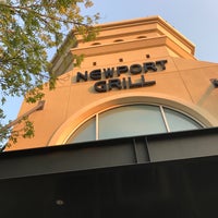 Снимок сделан в Newport Grill пользователем Hasan Y. 9/3/2017