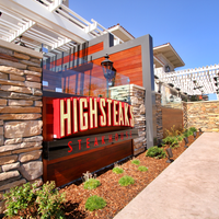 3/27/2015にHigh Steaks SteakhouseがHigh Steaks Steakhouseで撮った写真
