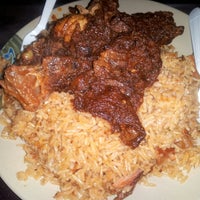 Das Foto wurde bei Accra Restaurant - Davidson von FAITH am 3/15/2013 aufgenommen