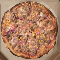 Foto tirada no(a) Budzzini - Найбільший вибір піци por Светлана М. em 2/24/2021
