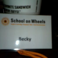 รูปภาพถ่ายที่ School On Wheels โดย Becky C. เมื่อ 1/23/2013