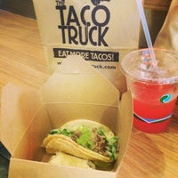 8/7/2014 tarihinde Ari J.ziyaretçi tarafından The Taco Truck'de çekilen fotoğraf