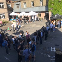 รูปภาพถ่ายที่ TechHub Riga โดย Simon L. เมื่อ 6/14/2018