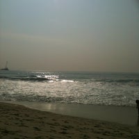 Photo taken at Praia Skol by Gleice S. on 12/30/2012