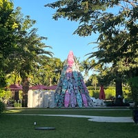 12/31/2021 tarihinde Lauren M.ziyaretçi tarafından Royal Poinciana Plaza'de çekilen fotoğraf