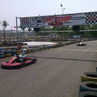 Photo taken at Pit Stop Karting by annissa mahar n. on 10/12/2014