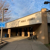 Photo taken at Arlington Public Library - Aurora Hills Branch by Stephen O. on 11/14/2019