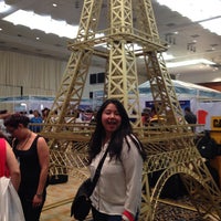 Photo taken at Travel Fest Mundo Joven 2014 by Gpe on 3/8/2014
