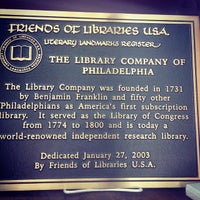 Photo prise au Library Company of Philadelphia par Eat Drink &amp;amp; Be Philly le6/17/2014
