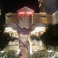 Foto tirada no(a) Vegas Hotel Escapes - Las Vegas Hotel Deals, Show Tickets &amp;amp; Nightclubs por Vegas Hotel Escapes - Las Vegas Hotel Deals, Show Tickets &amp;amp; Nightclubs em 9/25/2014