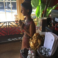 Foto diambil di Kaosamai Thai Restaurant &amp;amp; Caterer&amp;#39;s oleh Yao L. pada 9/28/2016