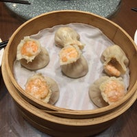 Photo taken at Din Tai Fung by Stephen L. on 3/8/2015