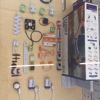 Das Foto wurde bei littleBits von Corbin P. am 12/20/2015 aufgenommen