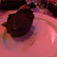 Photo taken at Jeff Ruby&amp;#39;s Steakhouse by Leonardo C. on 8/22/2018