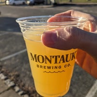 Foto scattata a Montauk Brewing Company da Martin il 12/21/2023