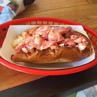 Photo taken at Willie T&amp;#39;s Lobster Shack by Dan on 4/11/2015