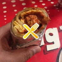 4/25/2015 tarihinde Kunaal A.ziyaretçi tarafından The Kathi Roll Express'de çekilen fotoğraf