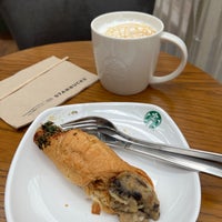 Photo taken at Starbucks by セレステ on 8/17/2022