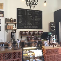 8/20/2016 tarihinde Virgilijus A.ziyaretçi tarafından Taste Map Coffee Roasters'de çekilen fotoğraf
