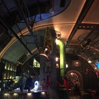 8/2/2015 tarihinde Andra S.ziyaretçi tarafından Submarine Bar &amp;amp; Club'de çekilen fotoğraf