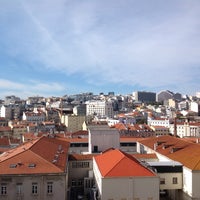 รูปภาพถ่ายที่ Lisbon Chillout Hostel โดย Javier R. เมื่อ 11/15/2013