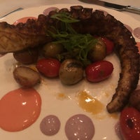 Foto diambil di O&amp;#39;Lima Restaurant oleh Maria R. P. pada 8/5/2018